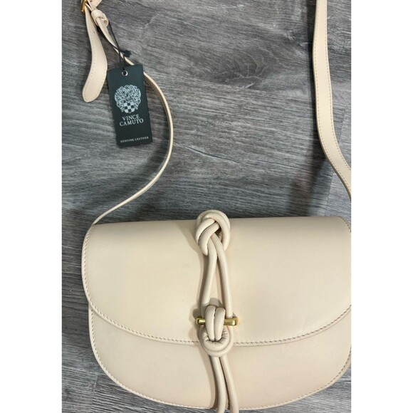 Vince Camuto Snap Shoulder Bag VC-JAIYA-CB  Warm Vanilla Color Leather NWT $188 - Picture 3 of 14